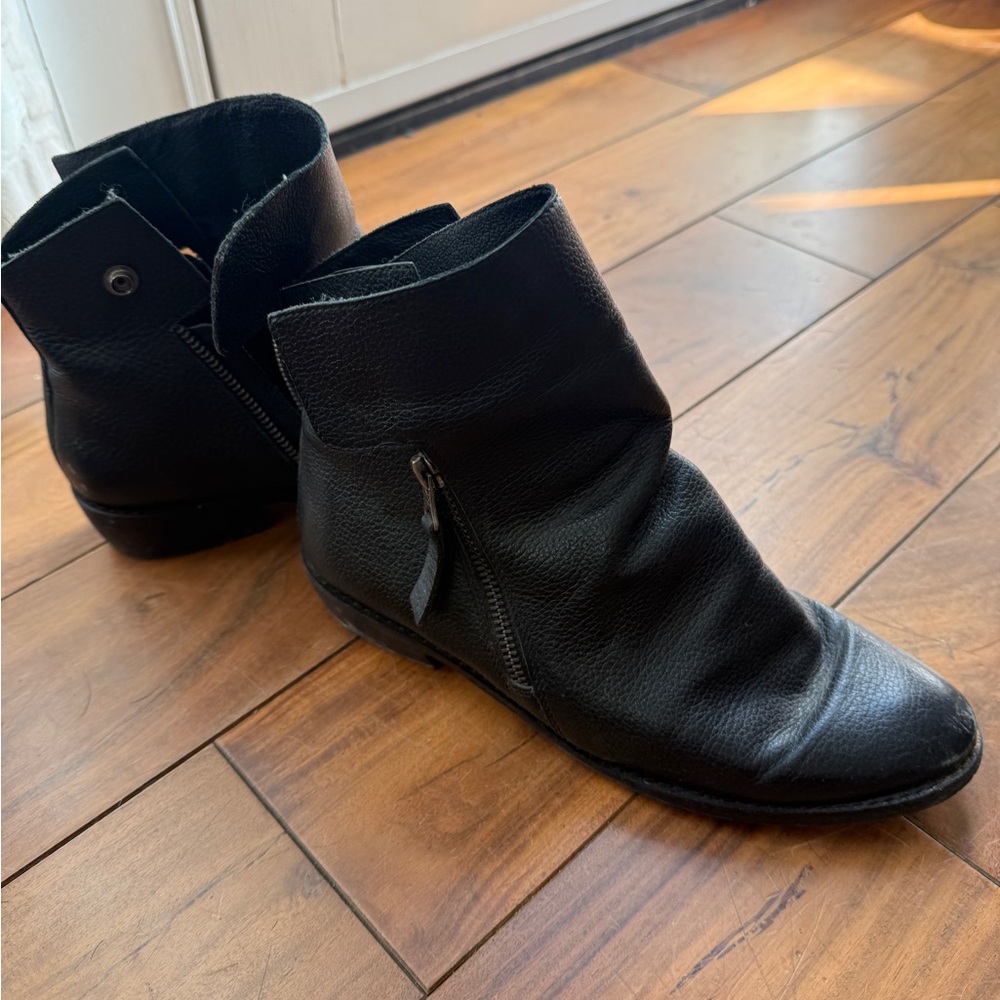 Matisse Black Leather Moto Ankle Boots
